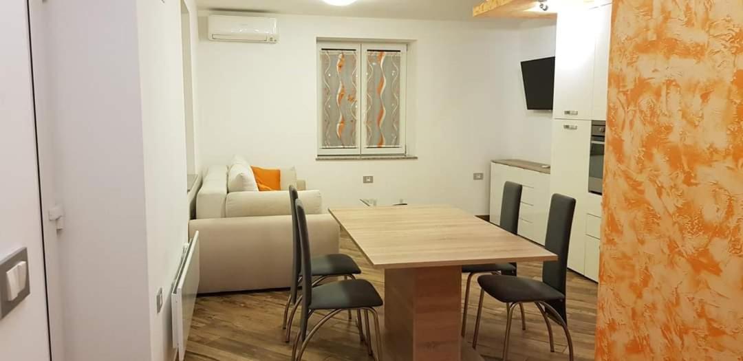 Apartments Villa Irena Koper Buitenkant foto